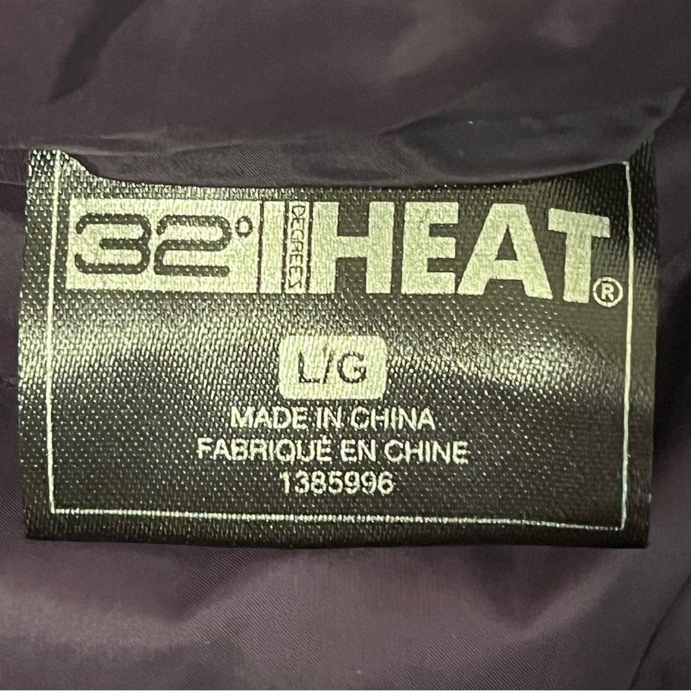 32 Degrees Women's Large Puffer Jacket in Purple and Black - Picture 6 of 9